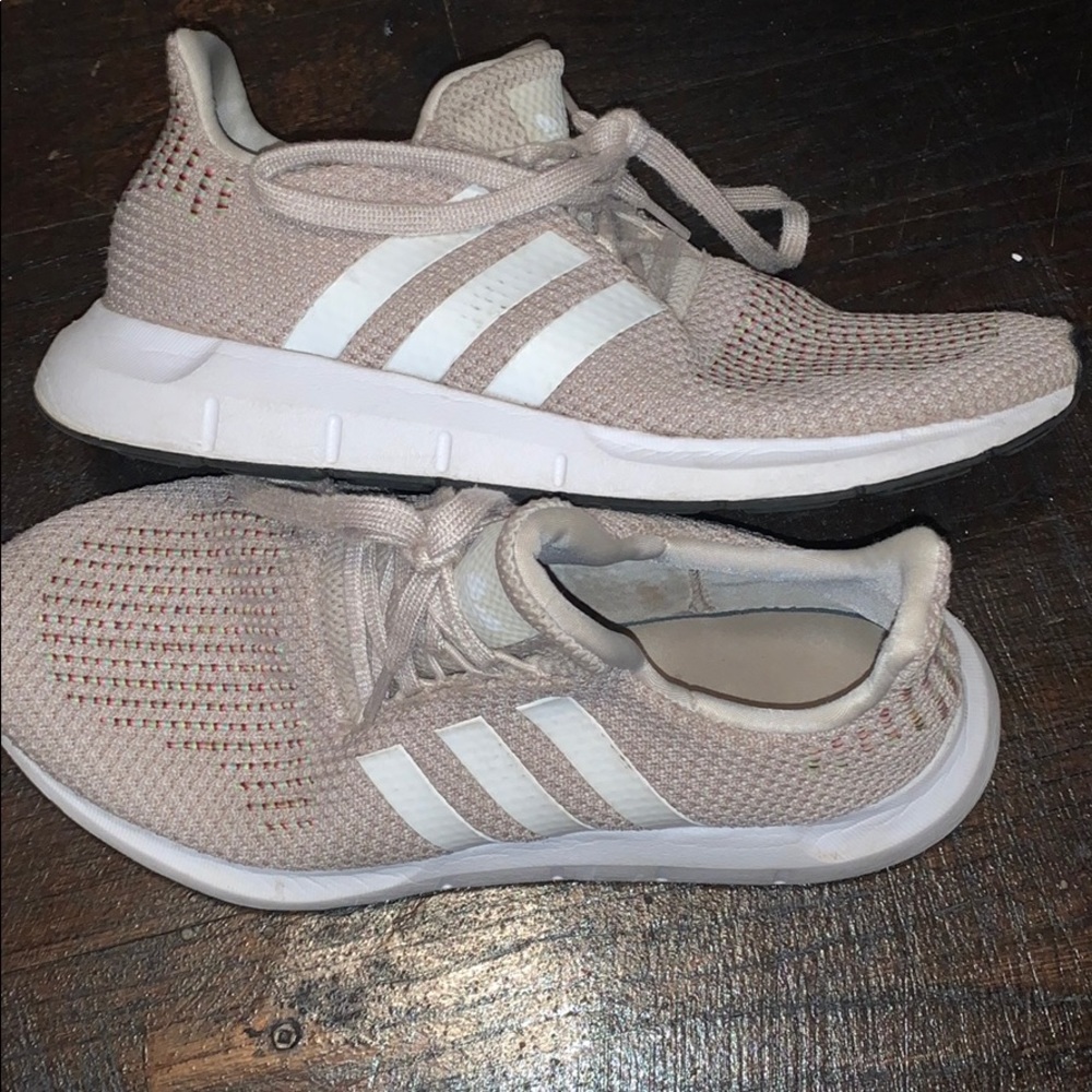 Adidas Tennis Shoes
